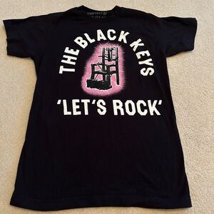 The Black Keys Let’s Rock T-shirt size small-Unisex